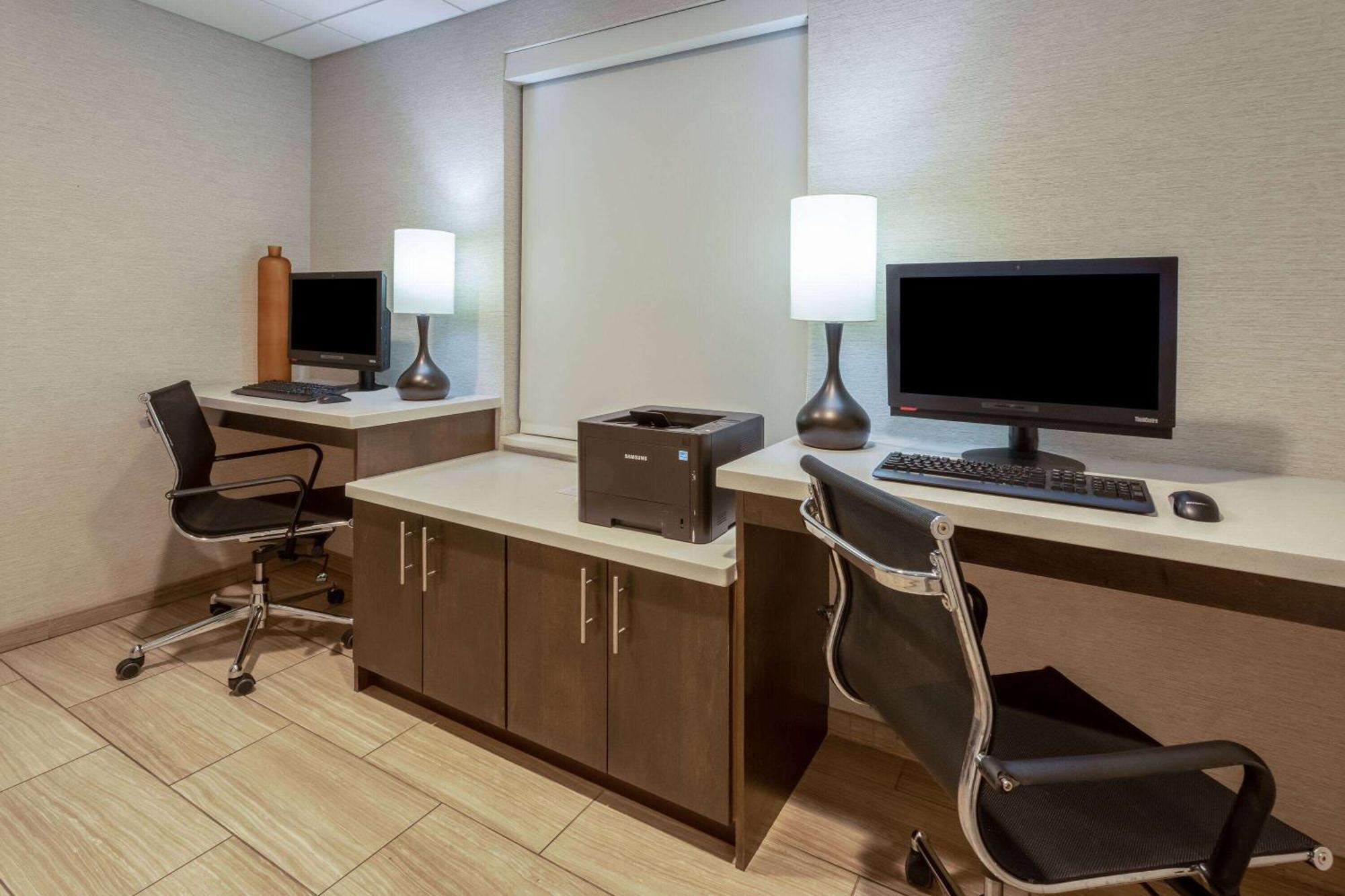 Days Inn & Suites By Wyndham Denver International Airport Εξωτερικό φωτογραφία