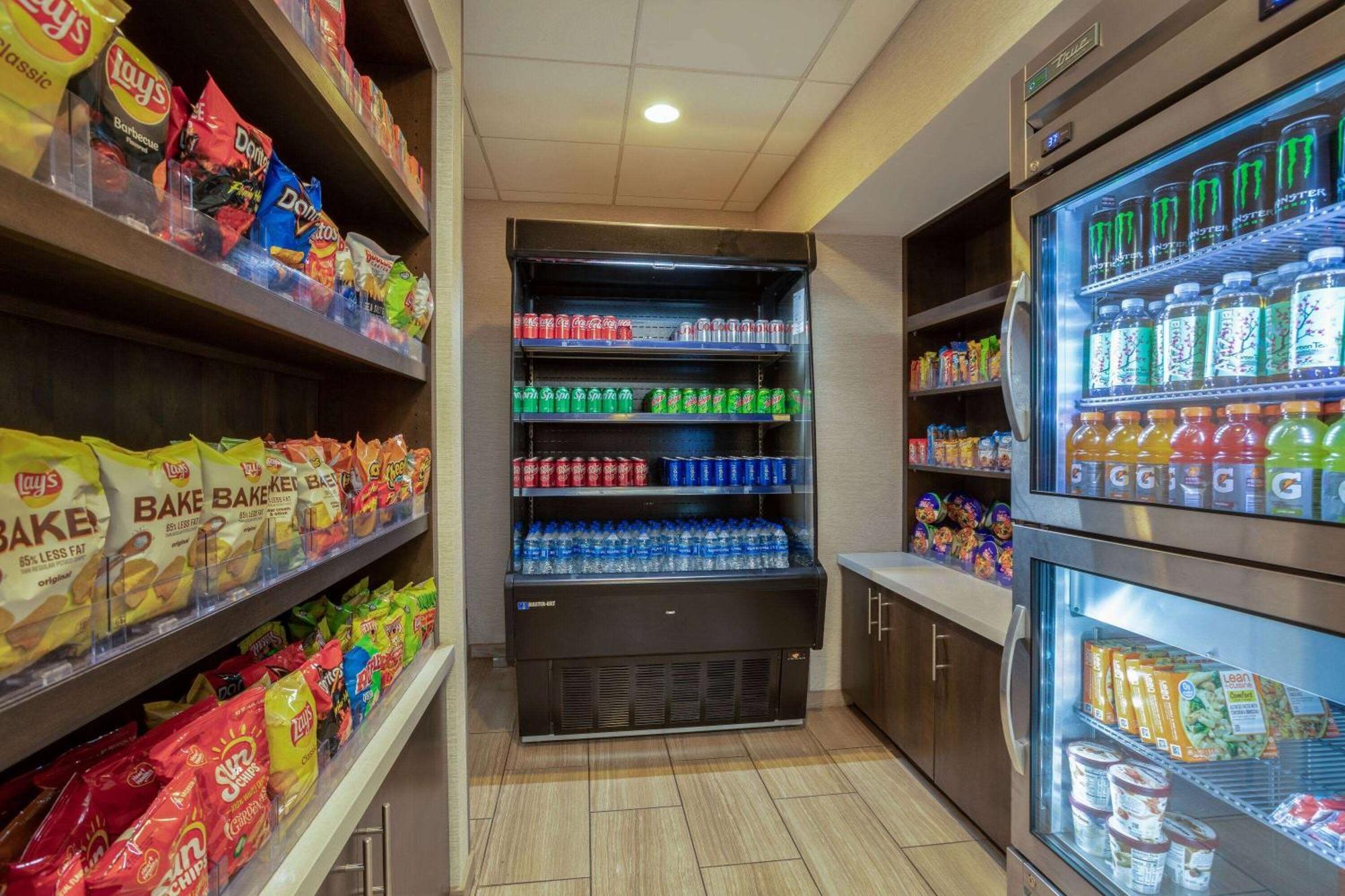 Days Inn & Suites By Wyndham Denver International Airport Εξωτερικό φωτογραφία